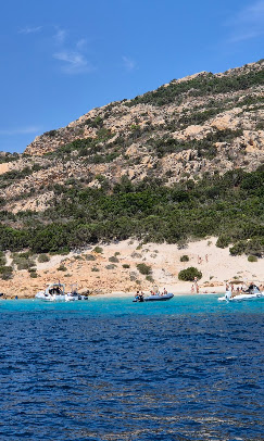 Ospiti a bordo dell'Ichnusa II — barca a vela a La Maddalena (3)